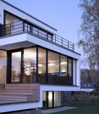 Остекление коттеджей в Апрелевке